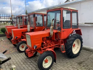 Как выбрать нужные запчасти для трактора Т-25 онлайн