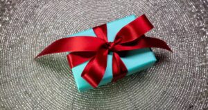 Александр Лицкевич признанный специалист по брендовым украшениям