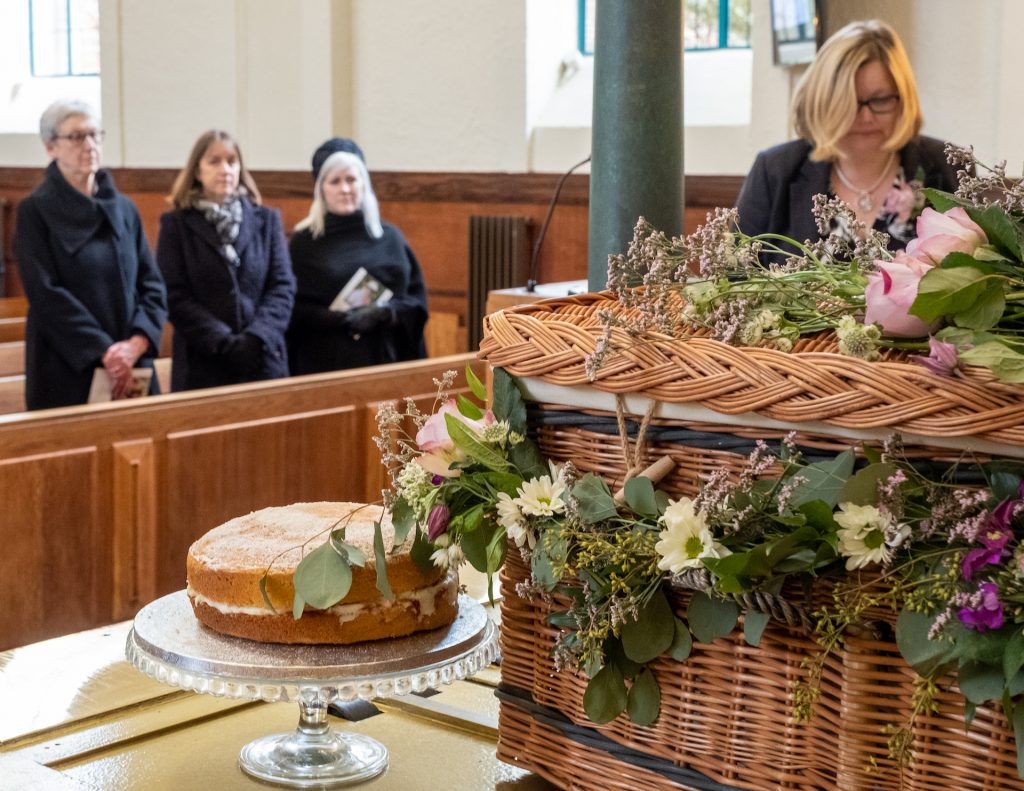 Чому варто замовляти ритуальні послуги саме під ключ