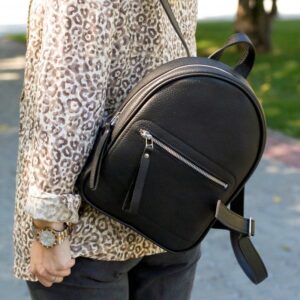 ТОП важливих причин звернути увагу на шкіряні сумки та рюкзаки