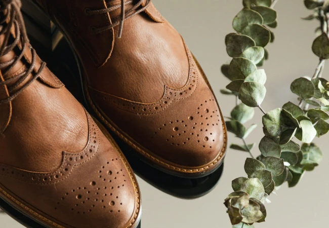 Причини довірити хімчистку шкіряного взуття професіоналам