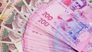 Чому позика грошей на картку - ідеальний варіант до зарплати